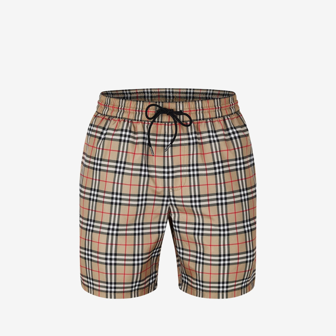 Short de bain Burberry disponible chez Wavekickz
