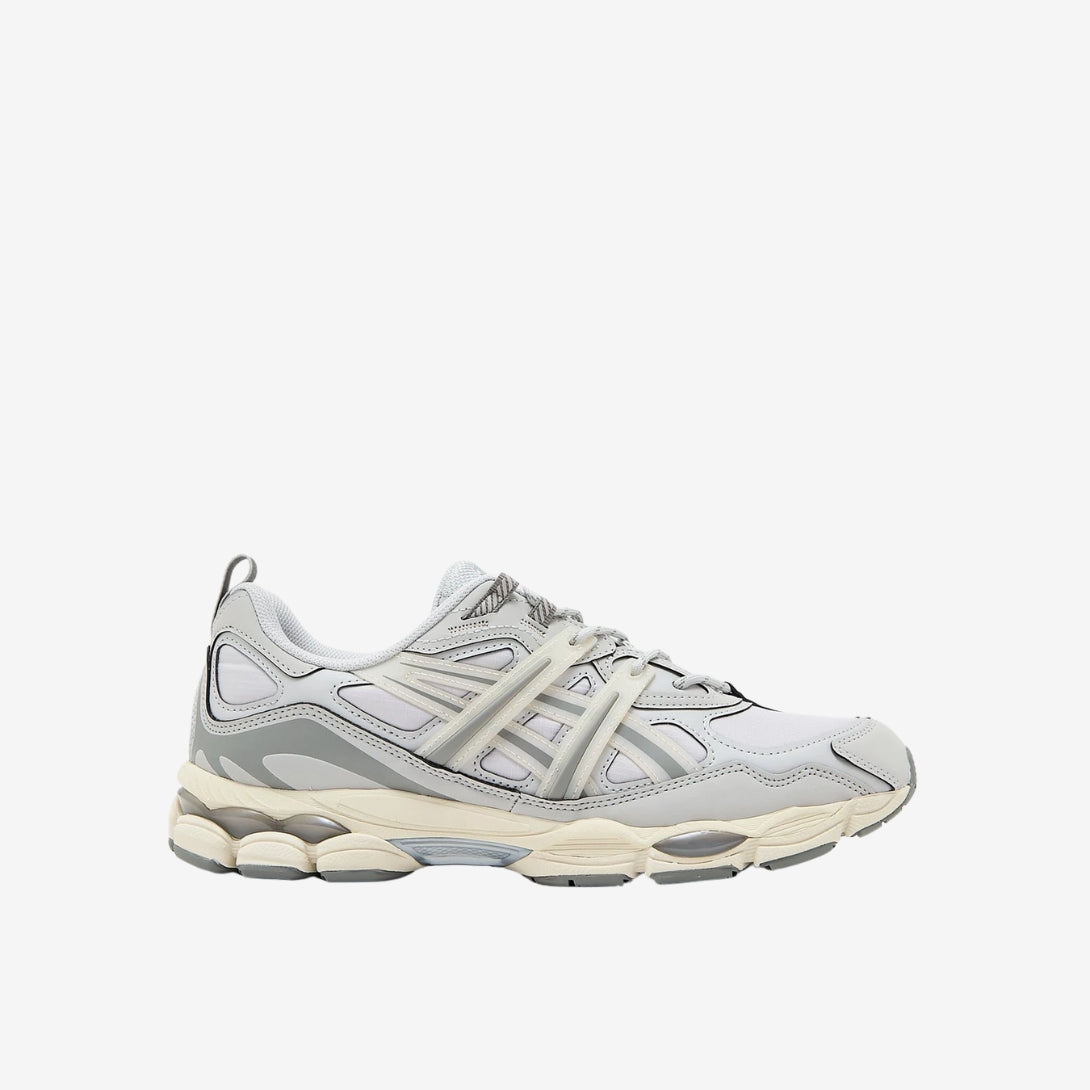Asics Gel NYC disponible chez Wavekickz