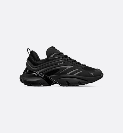 Dior B44 disponible chez Wavekickz