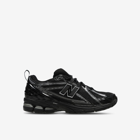 New Balance 1906R disponible chez Wavekickz