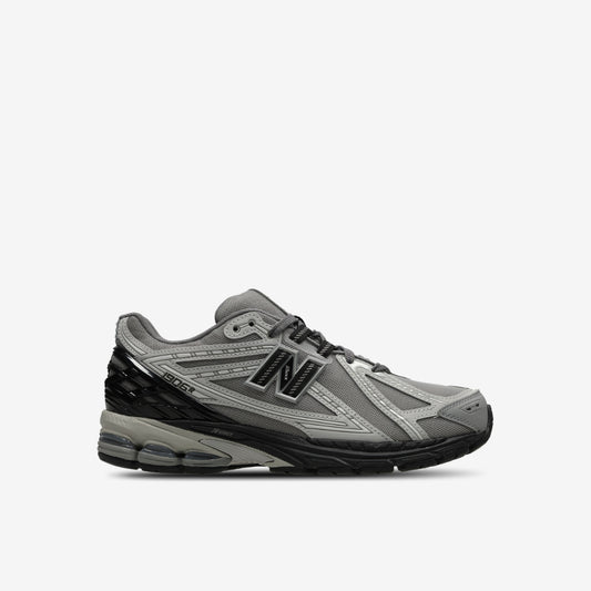 New Balance 1906R disponible chez Wavekickz