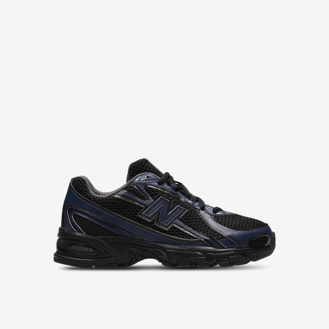 New Balance 740 disponible chez Wavekickz