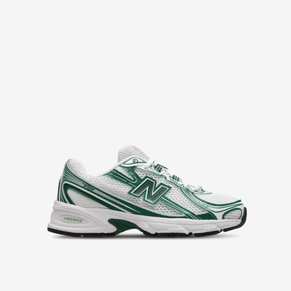 New Balance 740 disponible chez Wavekickz