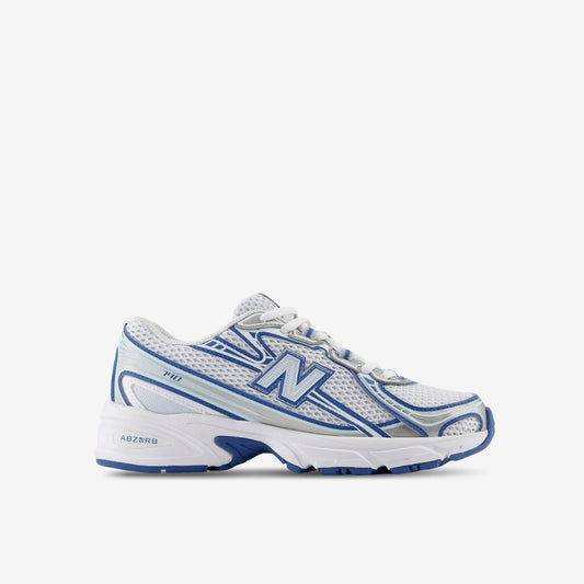 New Balance 740 disponible chez Wavekickz