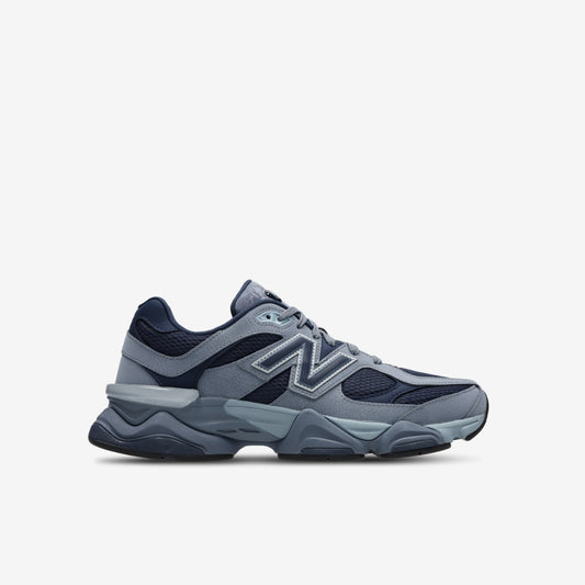New Balance 9060 disponible chez Wavekickz