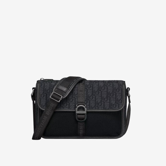 Sac à Bandoulières Dior disponible chez Wavekickz