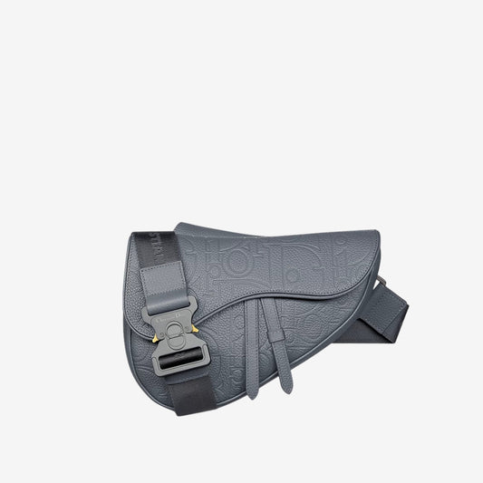 Sac à Bandoulières Dior disponible chez Wavekickz