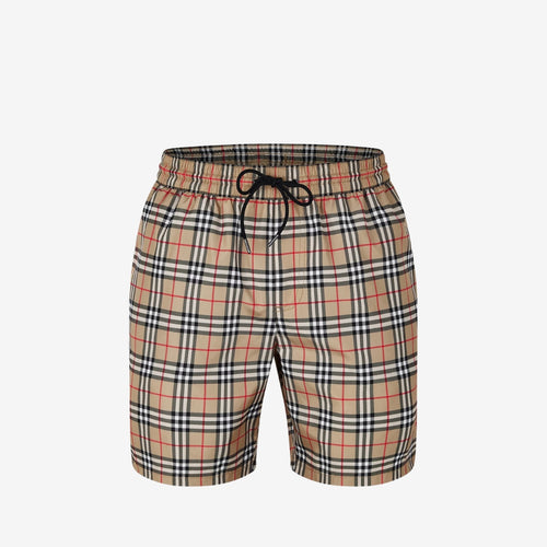 Short de bain Burberry disponible chez Wavekickz